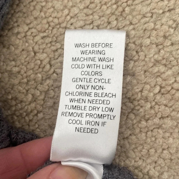 Mudd waffle gray shirt size medium button down tye in front - Picture 6 of 6